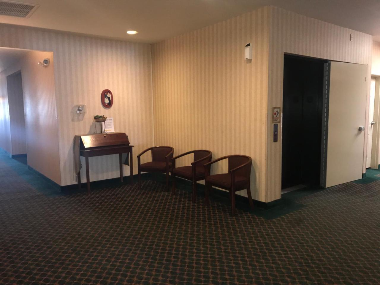 Gasthof Amish Village Inn Montgomery Экстерьер фото